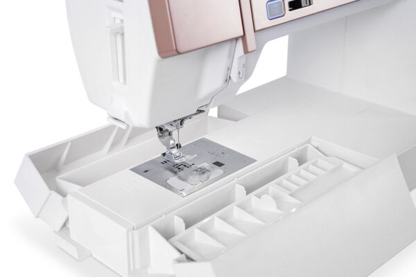 Janome Horizon Memory Craft 9410QC Sewing and Quilting Machine - Image 9
